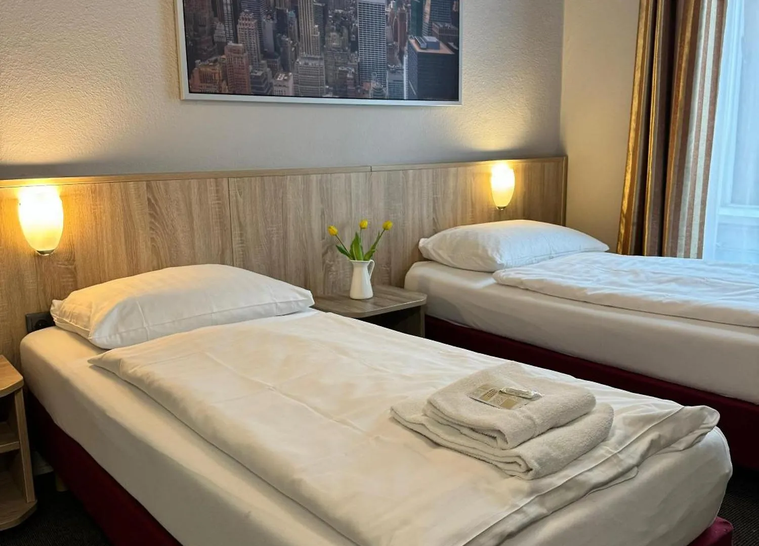 Hotel Kieler Hof Am Hauptbahnhof - Hamburg Central Station