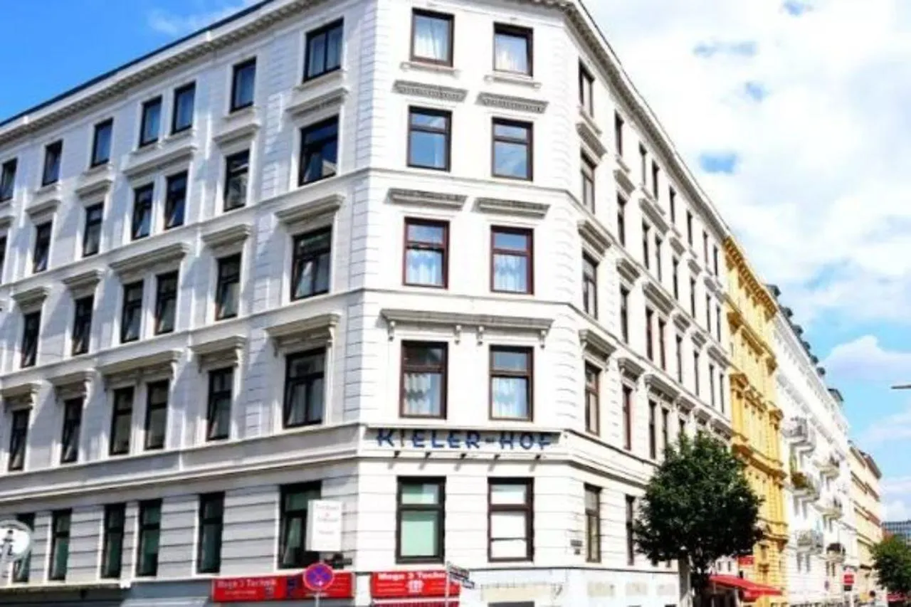 **  Hotel Kieler Hof Am Hauptbahnhof - Hamburg Central Station Germany