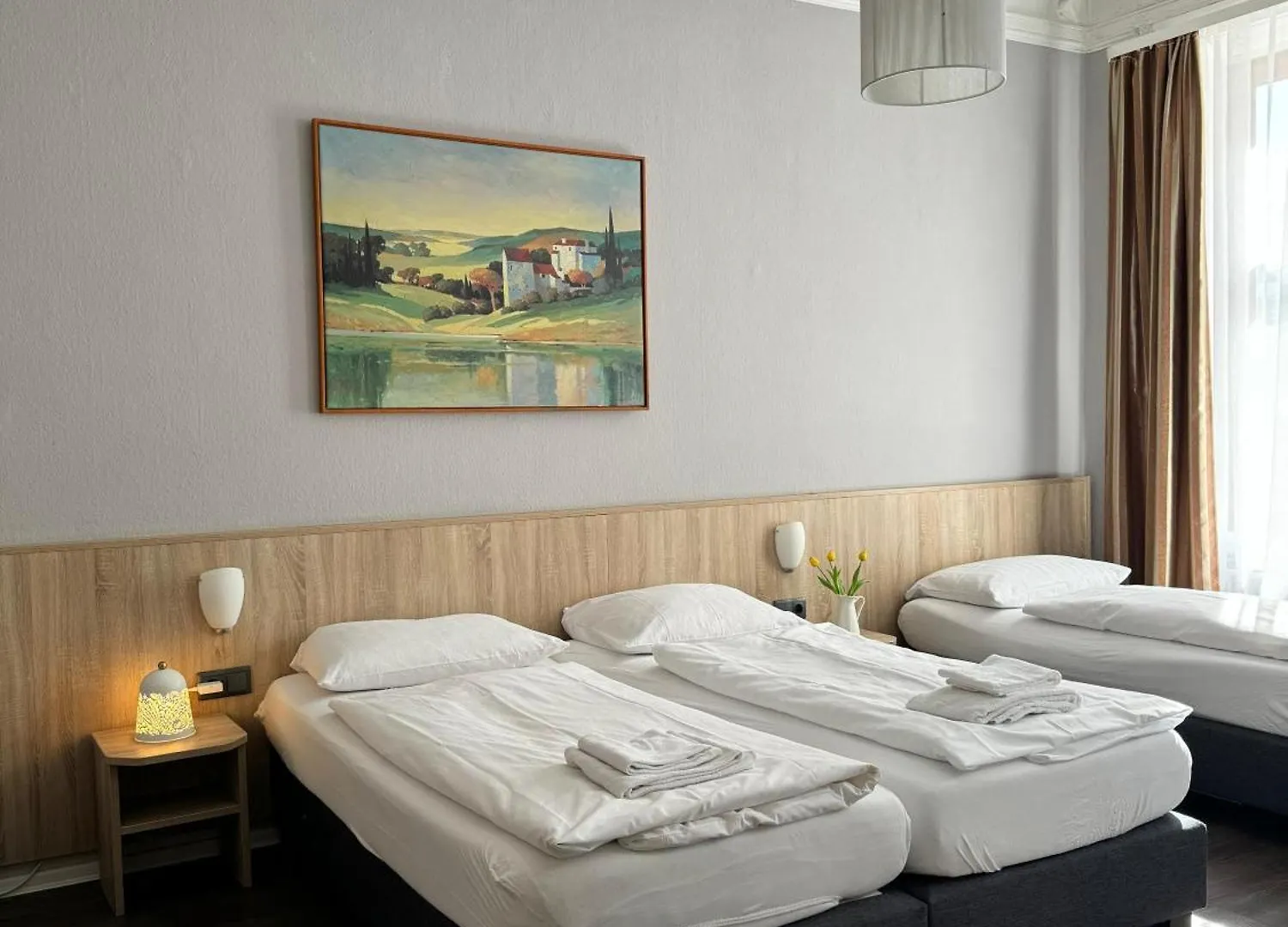 **  Hotel Kieler Hof Am Hauptbahnhof - Hamburg Central Station Germany
