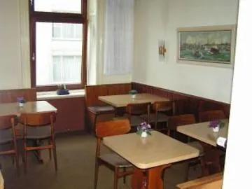 **  Hotel Kieler Hof Am Hauptbahnhof - Hamburg Central Station Germany